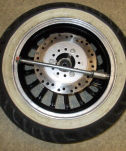 GTS Levanti 50i Felge Reifen Bremsscheibe vorne Weißwandreifen